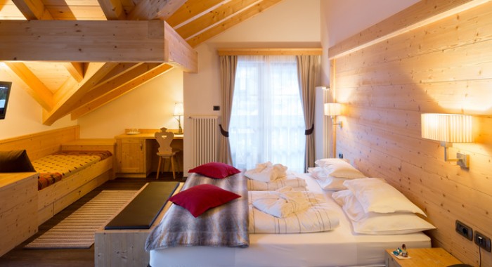 Hotel Somont, Selva & S.Cristina ski chalet, image 4